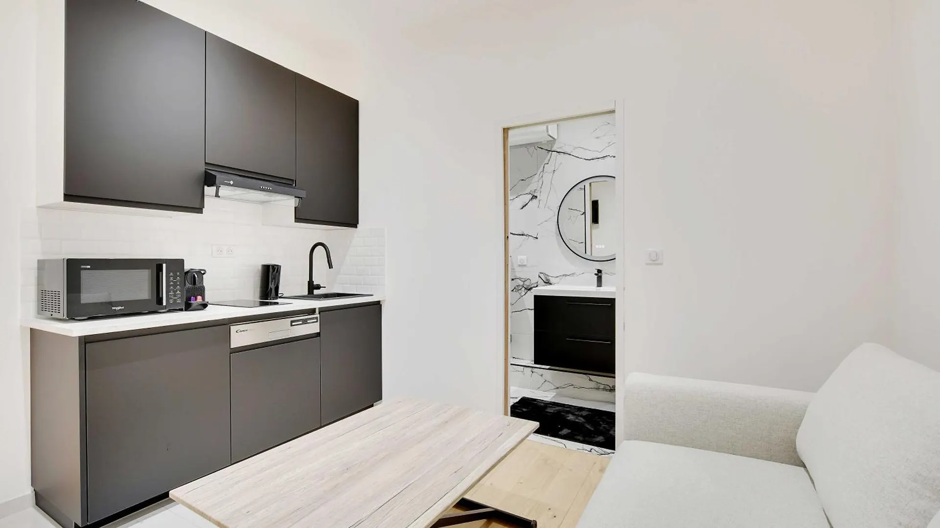شقة Cosy Modern Flat - 1Br- 4P- Oberkampf باريس